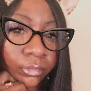 Meet your Posher, Sherry